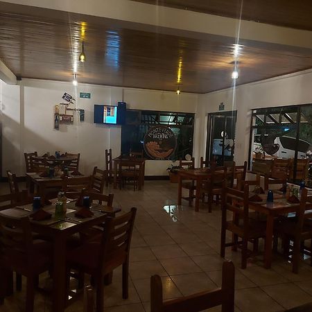 Alisson Hotel Y Restaurant モンテベルデ エクステリア 写真