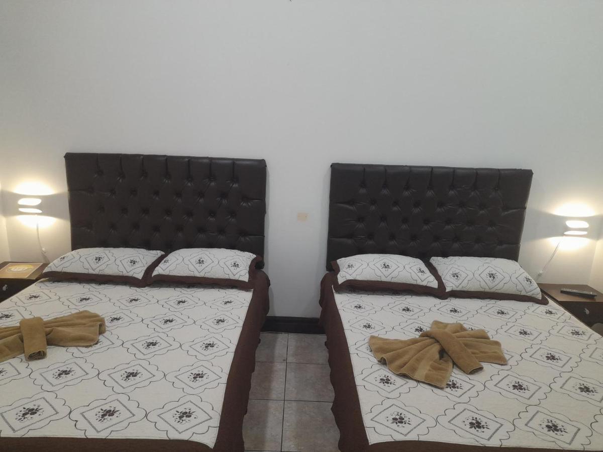 Alisson Hotel Y Restaurant モンテベルデ エクステリア 写真