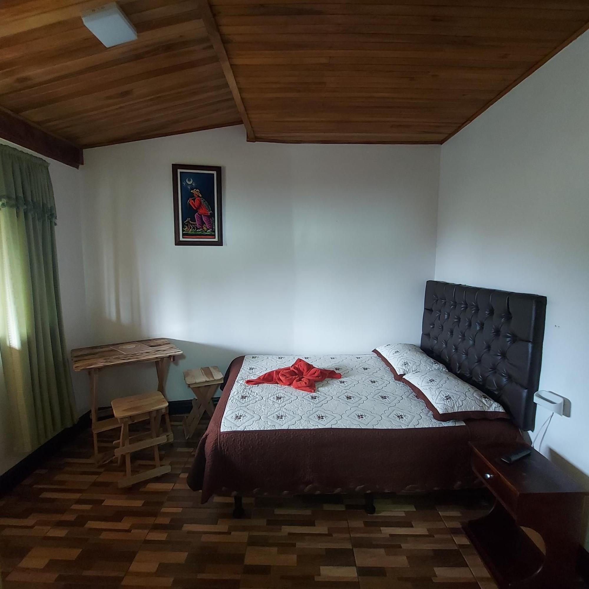 Alisson Hotel Y Restaurant モンテベルデ エクステリア 写真